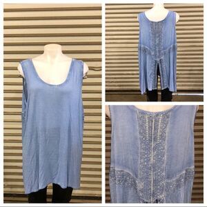 Live and let live  blue top with trim 1X NWOT